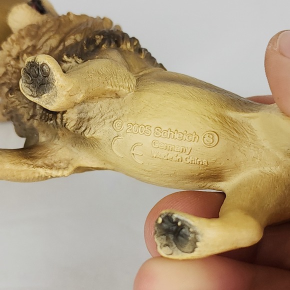 Schleich Male Lion Adult Animal Figures 2005 Retired 14354 Realistic Set of 2 - Picture 3 of 7